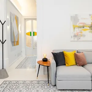 Amazing Art Deco 150m To Sea With Daily Housekeeping Holiday home Sliema